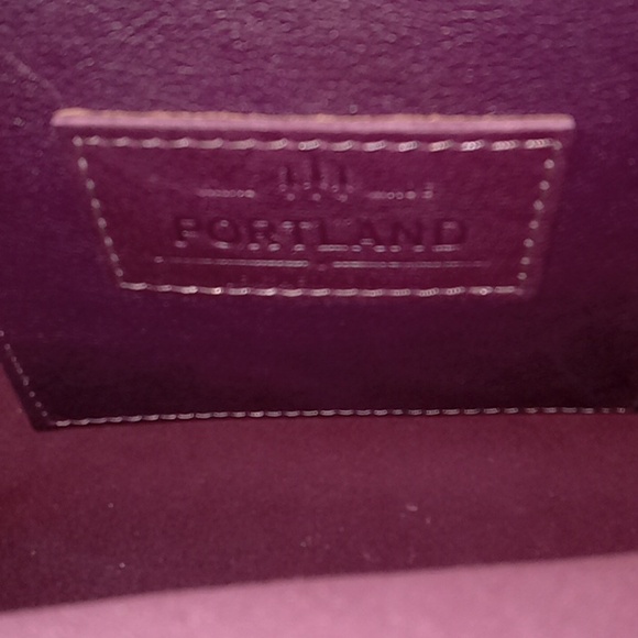 Portland Leather Plum Bucket Bag New💜💜💜 - Picture 8 of 8